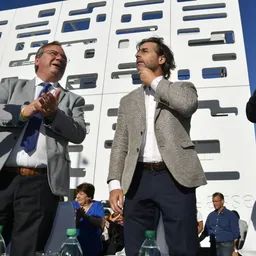 Lacalle Pou junto a José Luis Falero y Leonardo Cirpiani en la inauguración del Hospital del Cerro. Imagen Archivo