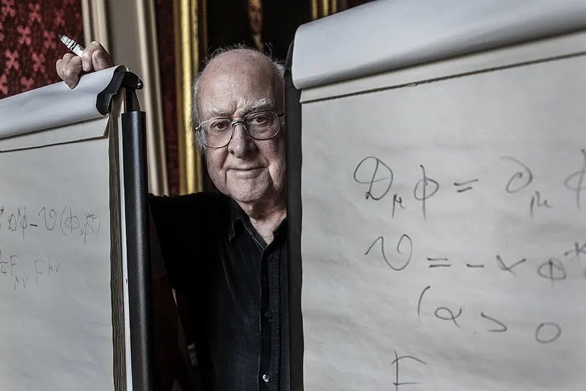 Peter Higgs, durante una entrevista con este diario en la Royal Societ