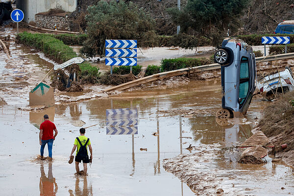 Aspecto de la carretera que une Valencia y Torrent.