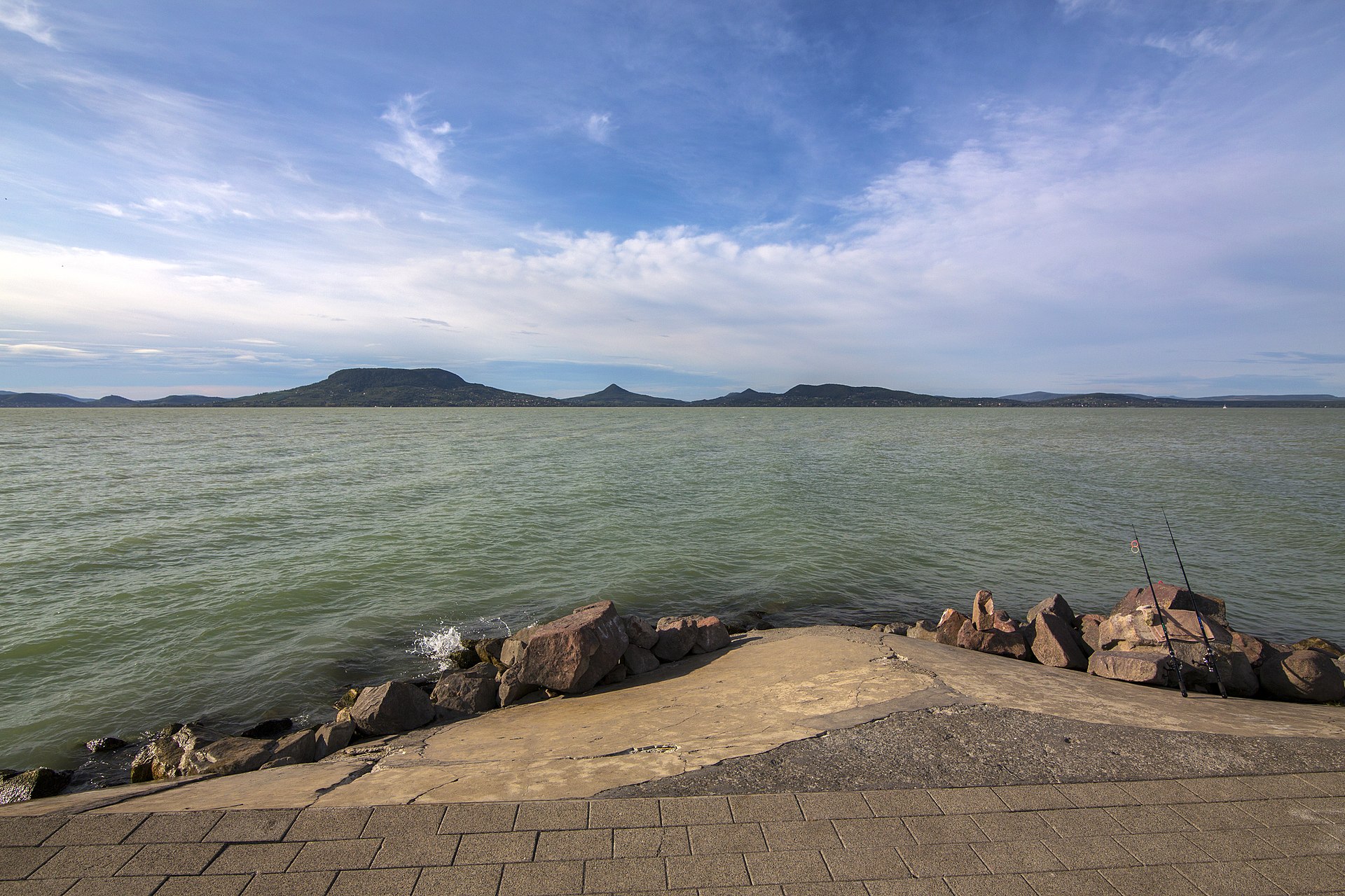 1920px-Balaton_lake.jpg