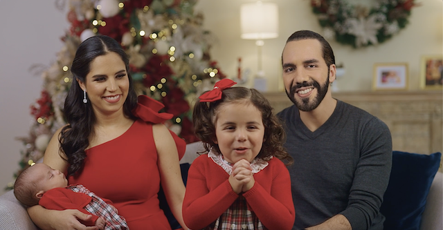 Saludo de Navidad del presidente Nayib Bukele y su familia