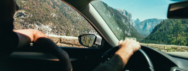 Tenemos coches inteligentes pero no conductores inteligentes. Mueren de forma estúpida, según uno de los mayores expertos en Seguridad Vial de España