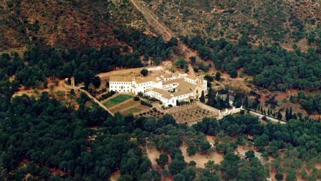 Un religioso muerto y tres heridos tras ser atacados en un monasterio de Gilet