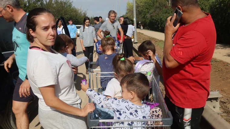 El gran cementerio de Paiporta: «Muchos murieron por salvar el coche»