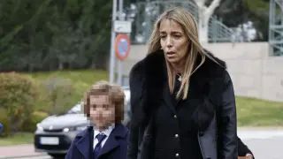 Nadia Halamandari llegando a la capilla ardiente de Fernando Gómez-Acebo.