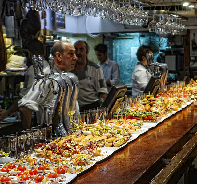 bar-tapas-in-spain.jpg