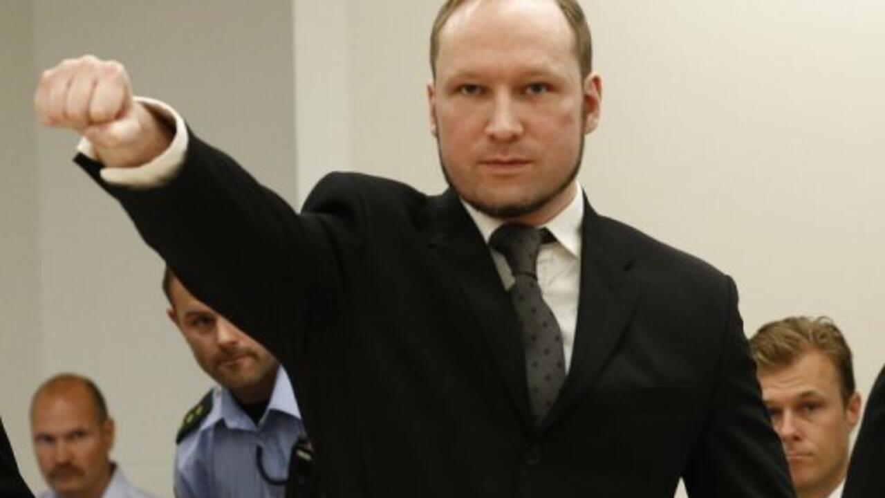 breivik-fist.jpg