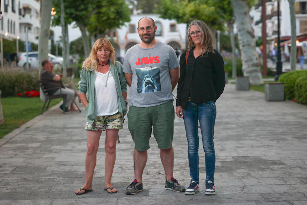 Amelia González, Daniel Granda y Sonia Iglesias, miembros del Sindicato de Inquilinos de Ibiza. 
