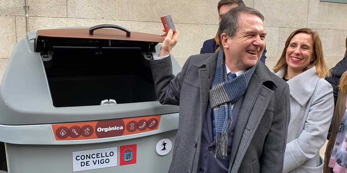 El contenedor marrón de Vigo funcionará con la PassVigo: guía para saber qué echar y cómo reciclar