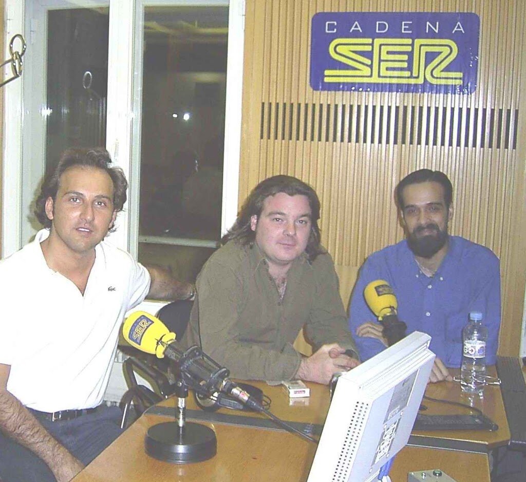 -junto-a-Iker-Jimenez-y-Francisco-Contreras-comp02.jpg