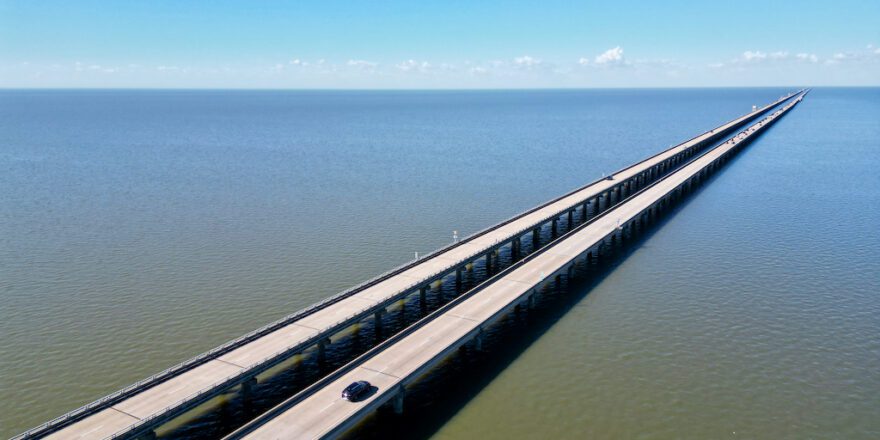 Lake-Pontchartrain-Causeway_2-880x440.jpg