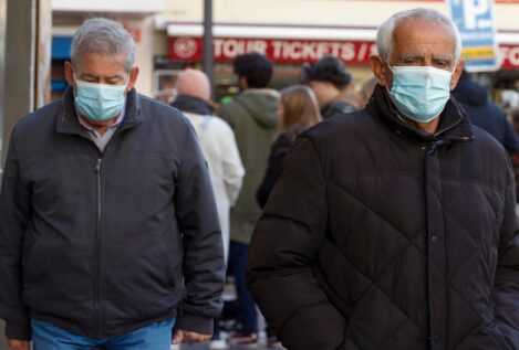 Las evidencias científicas cuestionan que las mascarillas logren evitar el contagio de virus