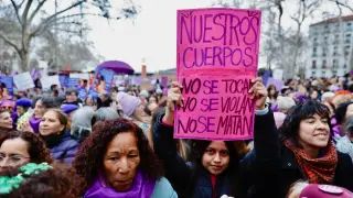 Mujeres durante una marcha del 8M en Madrid.