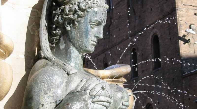 neptune-fountain-bologna-nereid-800x445.jpg