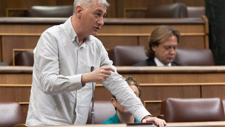 ep archivo   el diputado de eh bildu oskar matute interviene durante una sesion de control al