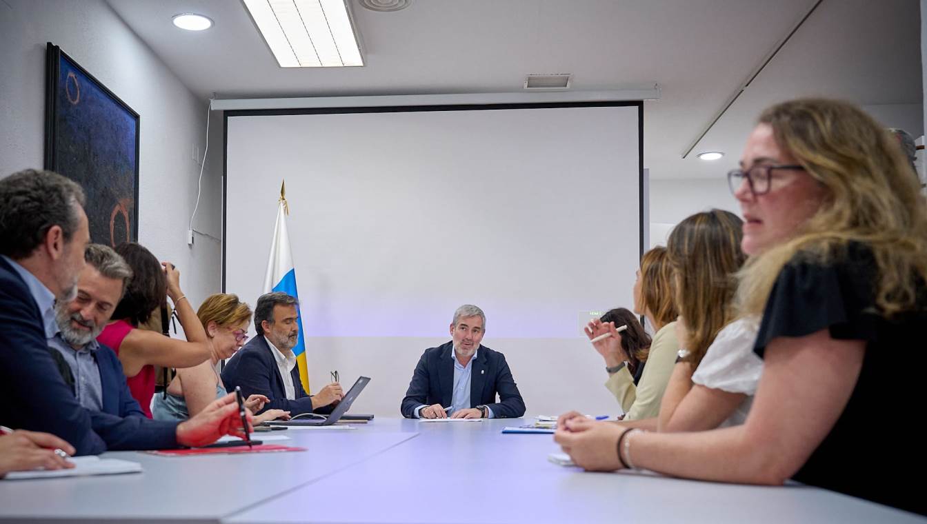 Reunión entidades sociales con el presidente del Gobierno de Canarias