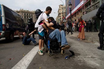 policia-plaza-catalunya-barcelona-2.jpg