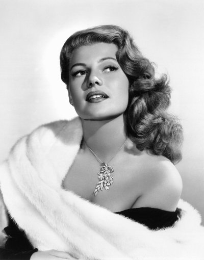 1200px-Rita_Hayworth_1940s.jpg