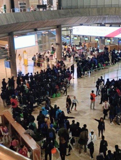 aeropuerto tenerife.jpeg