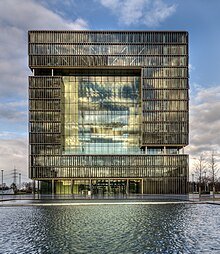 220px-Thyssen-Krupp-Quartier-Essen-Q1-2013.jpg