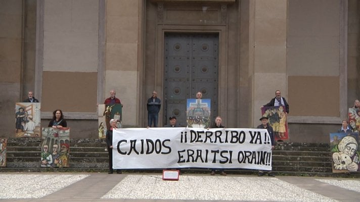 20240405220906_caidos-pamplona-protesta-eitb_amp_w1200-315081004.jpg