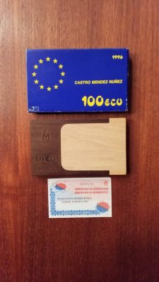 cajas y certificado 100 ecu 1996.jpg