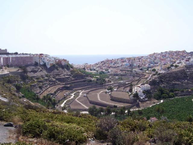 15347-las-palmas-de-gran-canaria-barranco-guiniguada.jpg