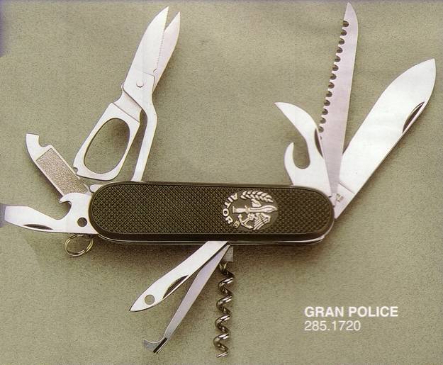 aitor-penknife-gran-police.jpg