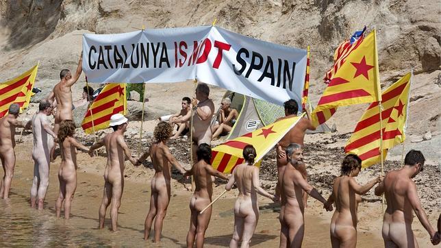 los-nudistas-estelados.jpg