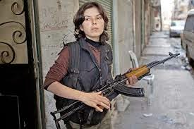 kurdewomenfighter15.jpeg