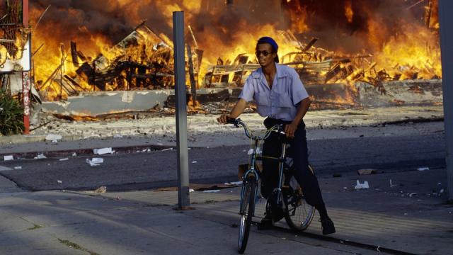 los-angeles-riots-bicycle_0.jpeg