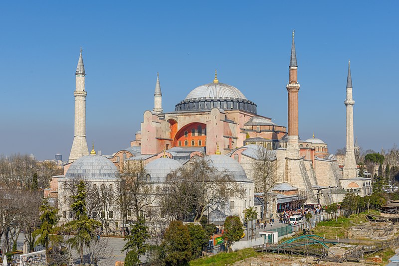 800px-Hagia_Sophia_Mars_2013.jpg