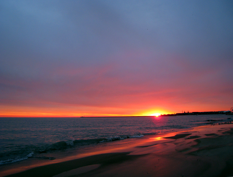 navy-pier-sunrise-2-november-22-2008.jpg