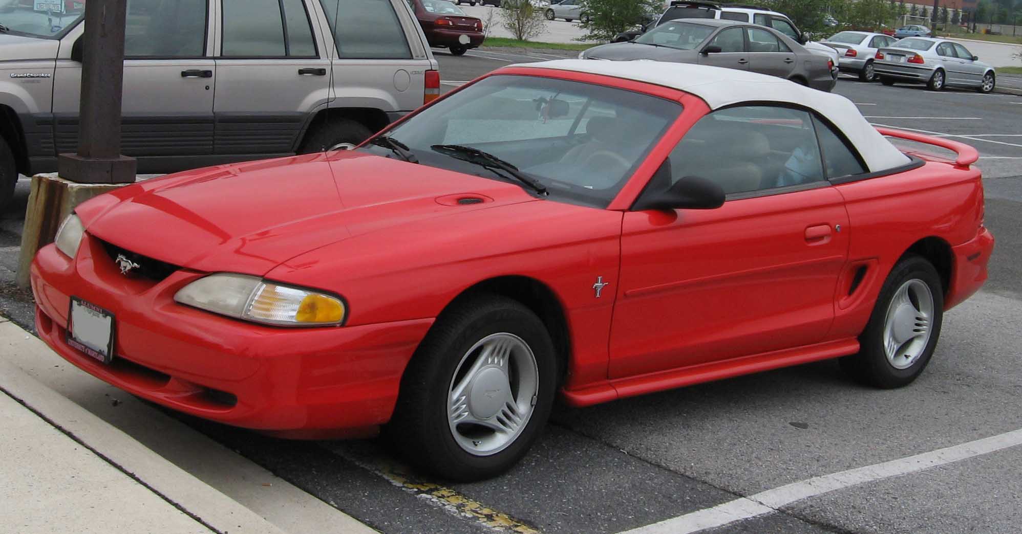 94-98_Ford_Mustang_convertible.jpg