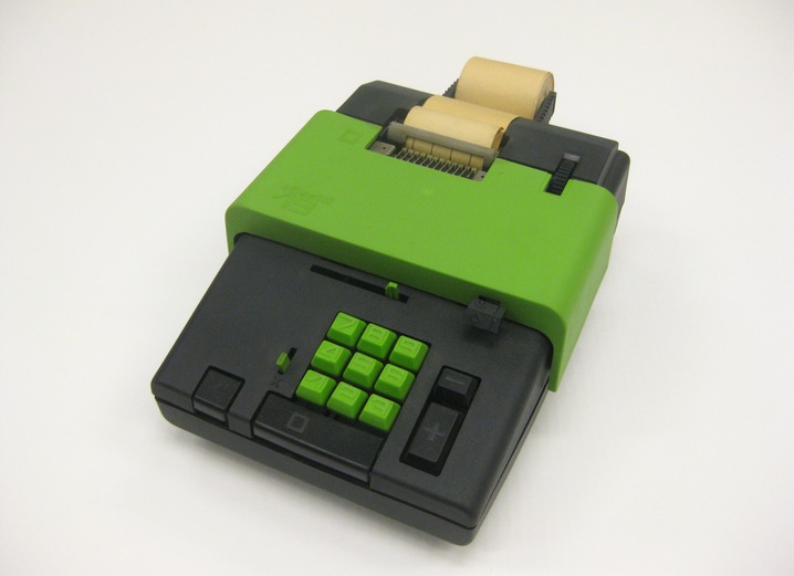 Sottsass_Ettore-Summa_19_calculator_1998.6_slideshow.jpg