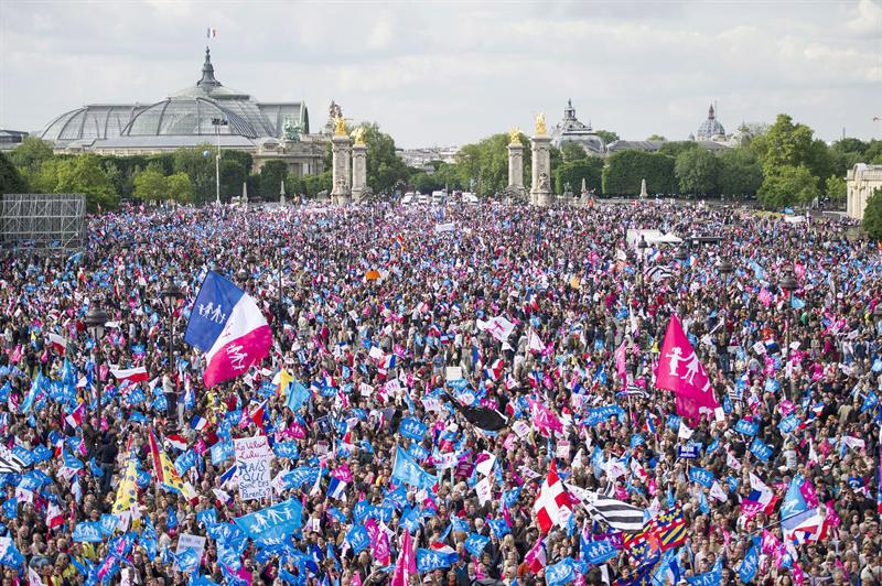 manifestacion-paris26052013.jpg