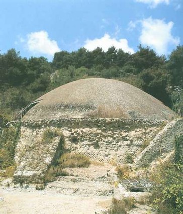 Baia_Tempio_di_Mercurio_cupola.jpg