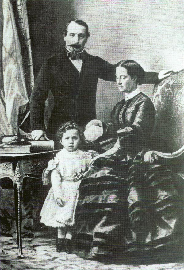 Empress_Eugenie_family_portrait.jpg