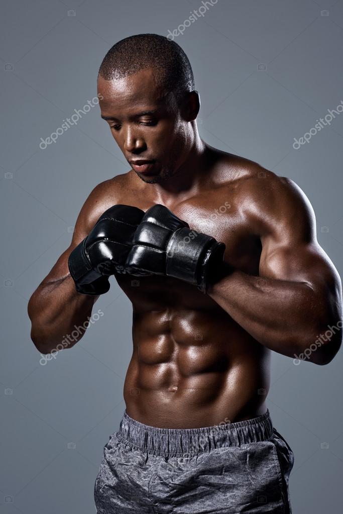 depositphotos_104878062-Muscular-lean-man-boxer-in.jpg