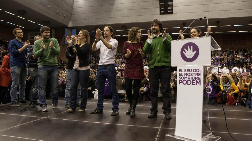 Acto-Podemos-Barcelona-grupo_EDIIMA20141221_0331_5.jpg