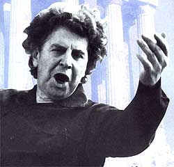 mikis-theodorakis1.jpg