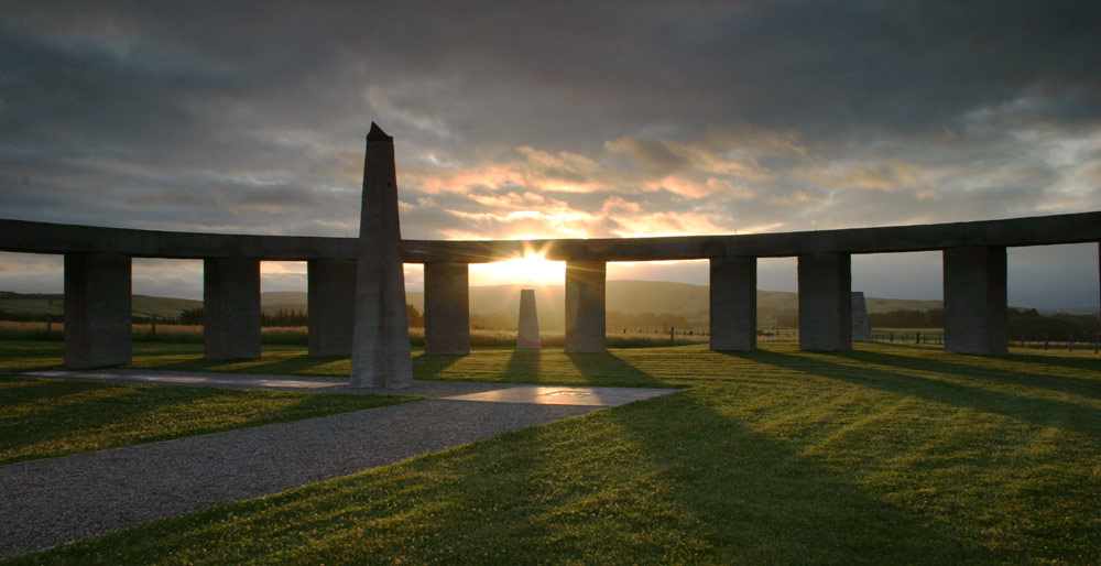 stonehenge_summer_solstice.jpg