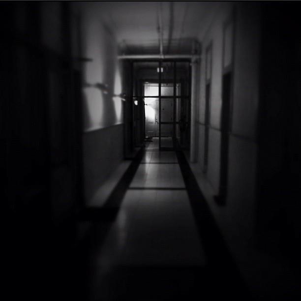 a_dark_hallway_by_deathsdoor_inc-d4qbvf9.jpg