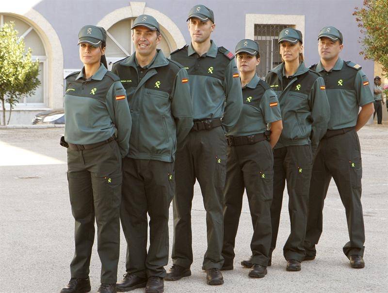 uniforme-guardiacivil.JPG